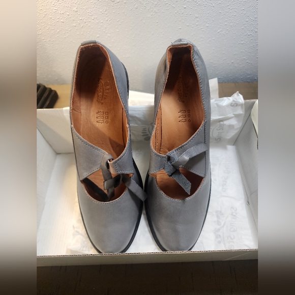NWT Spring Step Welch grey leather mary janes, size 40 (9). - Picture 1 of 7